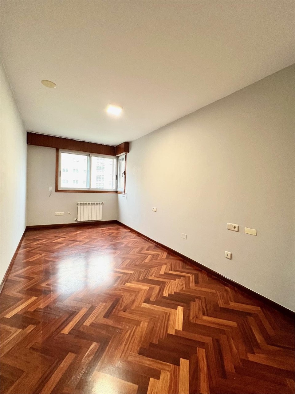 Foto 4 PISO EN VENTA EN LA CALLE EMILIO GONZALEZ LOPEZ, LOS ROSALES - A CORUÑA