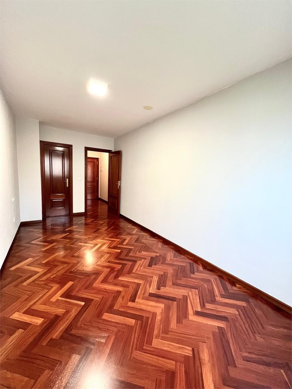 Foto 5 PISO EN VENTA EN LA CALLE EMILIO GONZALEZ LOPEZ, LOS ROSALES - A CORUÑA